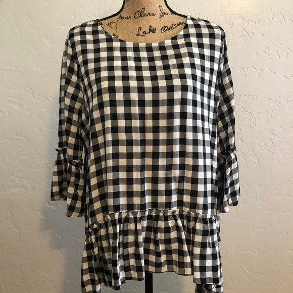 Karen Kane black/white blouse, size medium - Picture 1 of 5